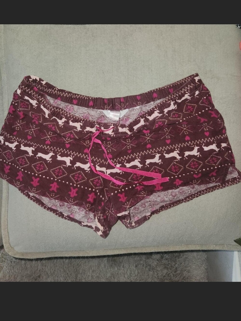 Xhilaration Burgundy and Pink Holiday Print Sleep Shorts